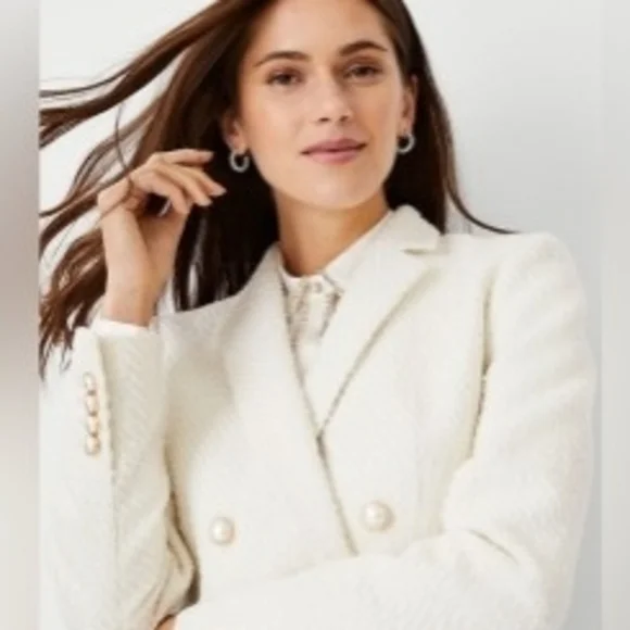 Ann Taylor Double-Breasted Blazer - Picture 3 of 9